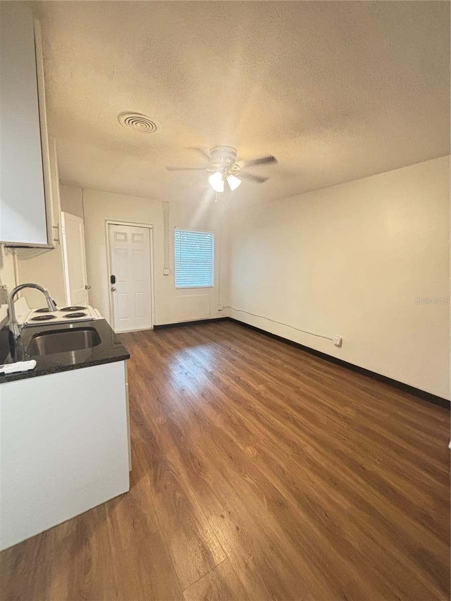 Apartment at 707 ROSERY RD NW #6, LARGO, photo 4 of 9