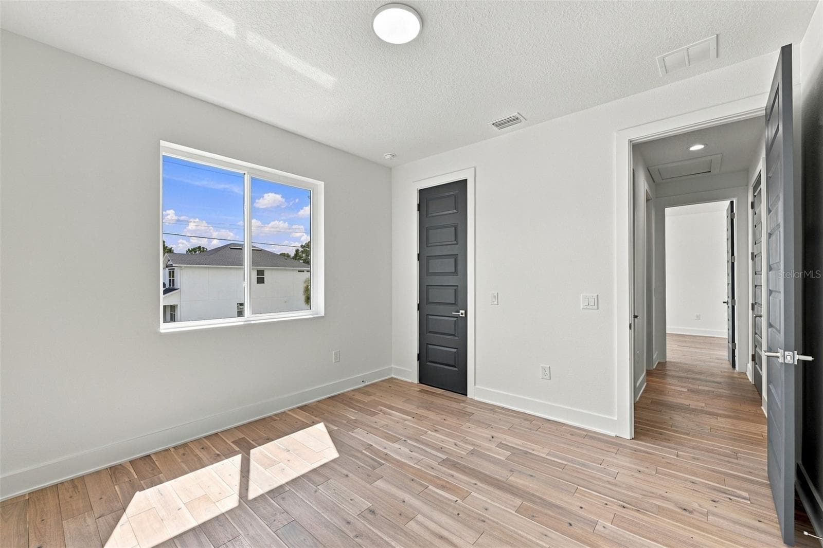 Single Family Residence at 3201 W WYOMING AVE, TAMPA, photo 56 of 73