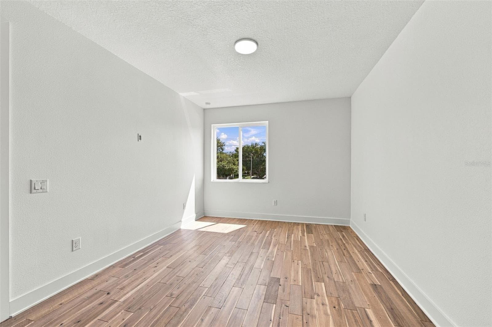 Single Family Residence at 3201 W WYOMING AVE, TAMPA, photo 58 of 73
