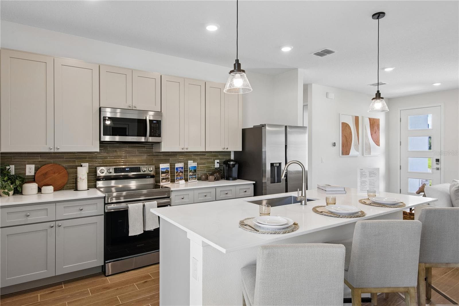 Single Family Residence at 320 MARION OAKS CRSE, OCALA, photo 8 of 26