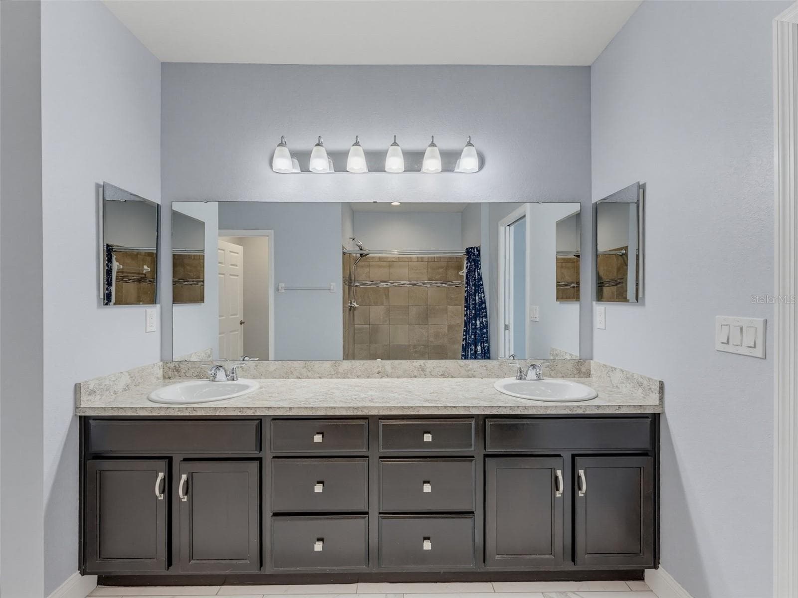 1st floor Primary Bath - 8151 WILDER LOOP, LAKELAND
