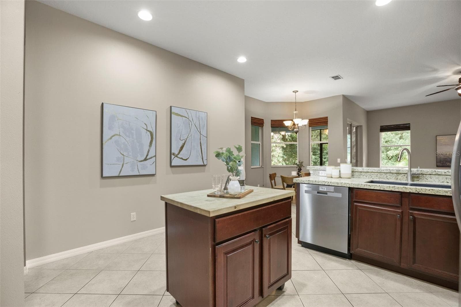 Single Family Residence at 5126 MAJESTIC WOODS PL, SANFORD, photo 8 of 52