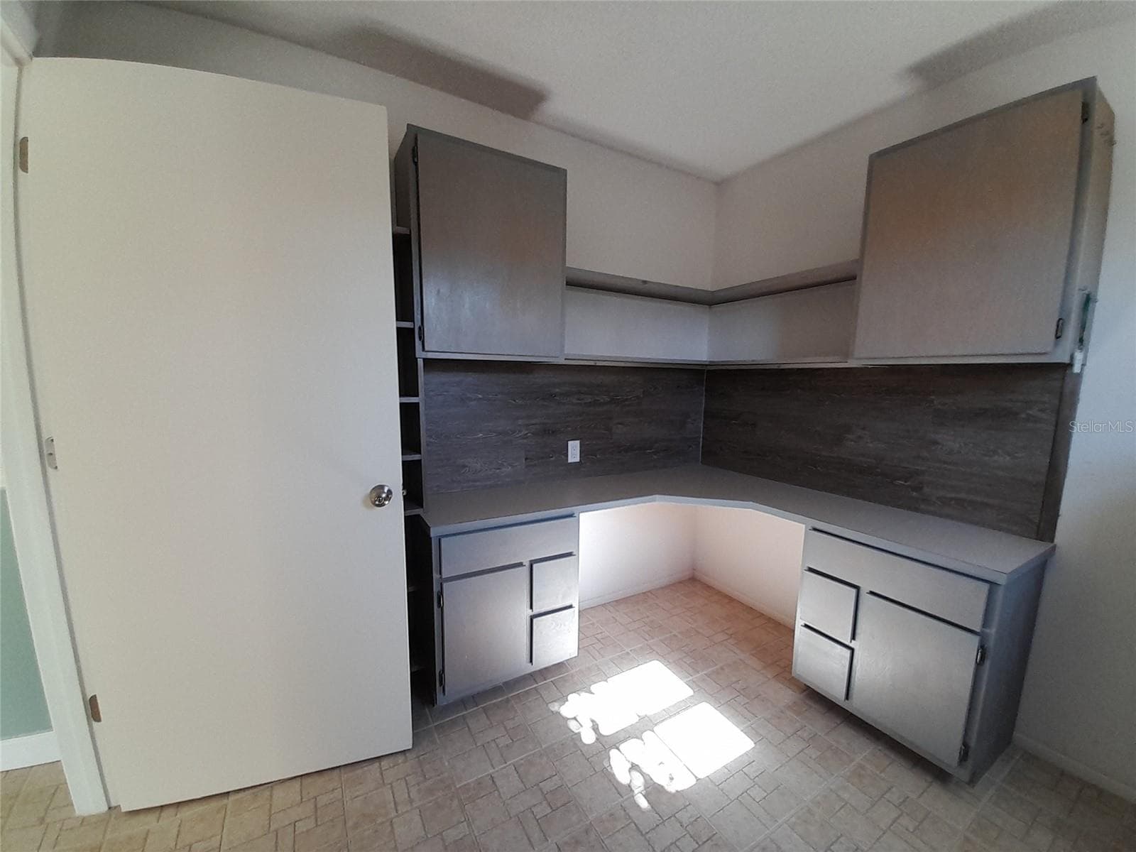 Townhouse at 3520 57TH AVENUE CIR W #2, BRADENTON, photo 7 of 27