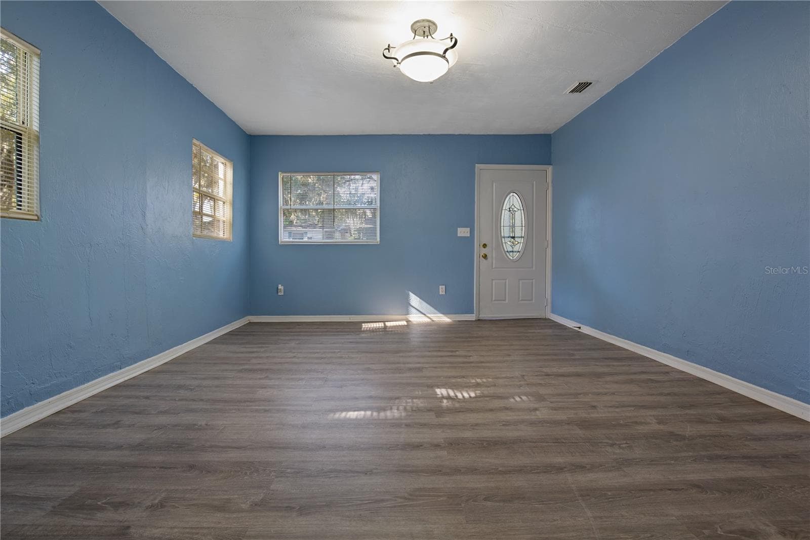 Single Family Residence at 637 VERA ST, DAYTONA BEACH, photo 4 of 21