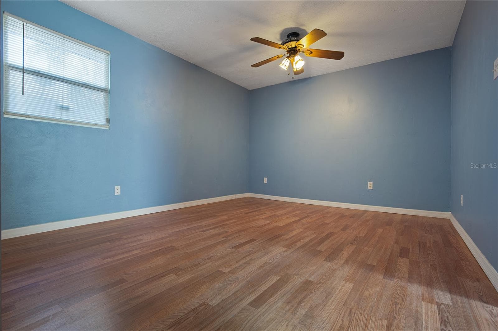 Single Family Residence at 637 VERA ST, DAYTONA BEACH, photo 8 of 21