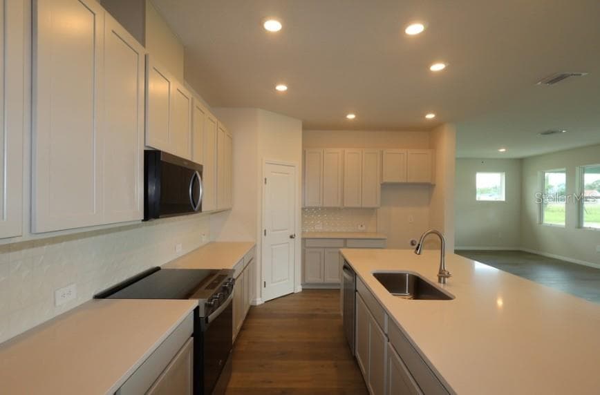Kitchen **Under Construction - 320 STETSON RISE CT, PLANT CITY