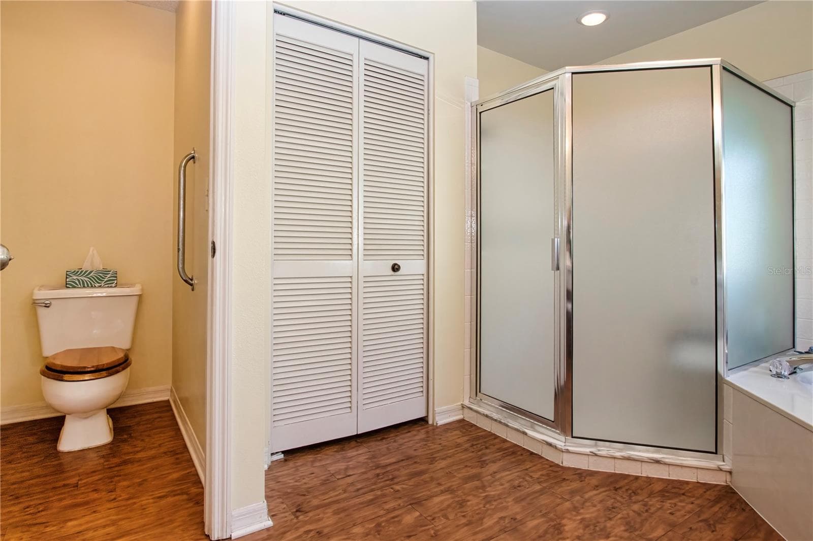 Primary En-Suite - 2035 PRESTANCIA LN, SUN CITY CENTER