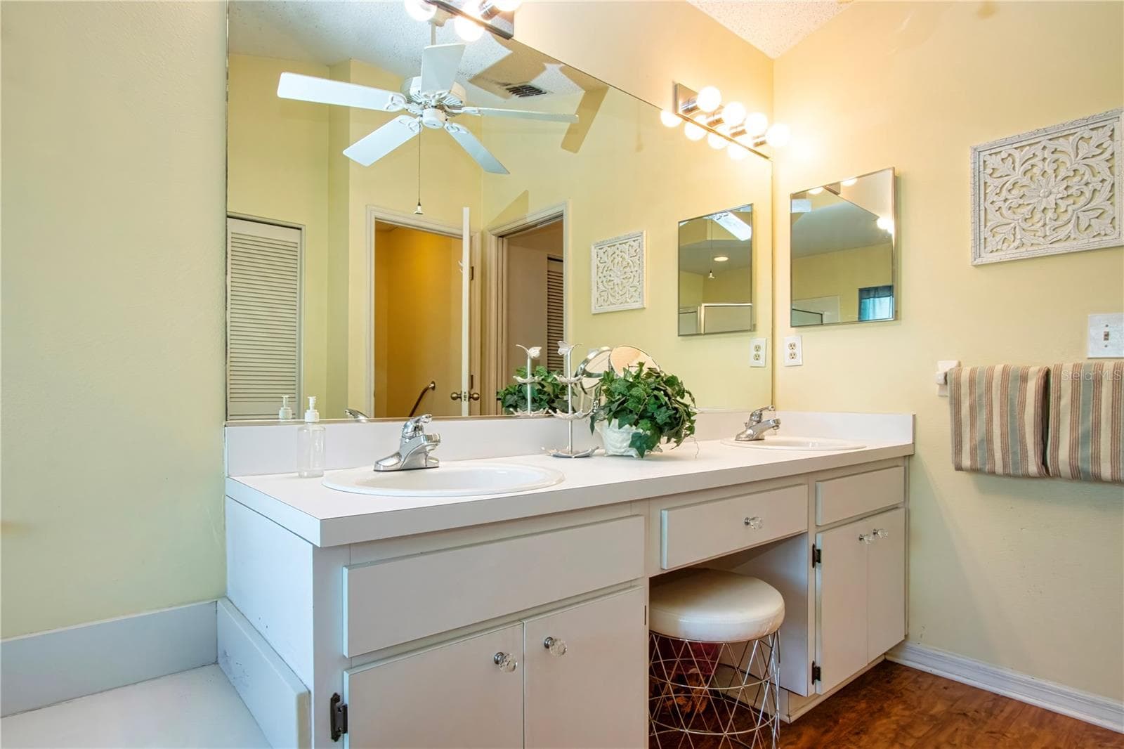 Primary En Suite - 2035 PRESTANCIA LN, SUN CITY CENTER
