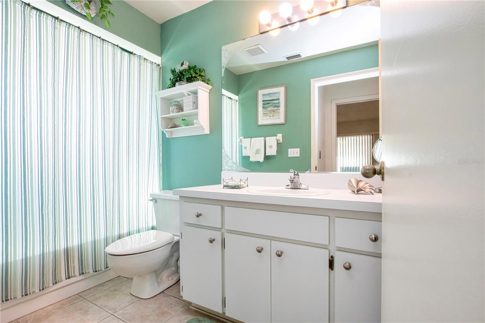 Guest Bath - 2035 PRESTANCIA LN, SUN CITY CENTER