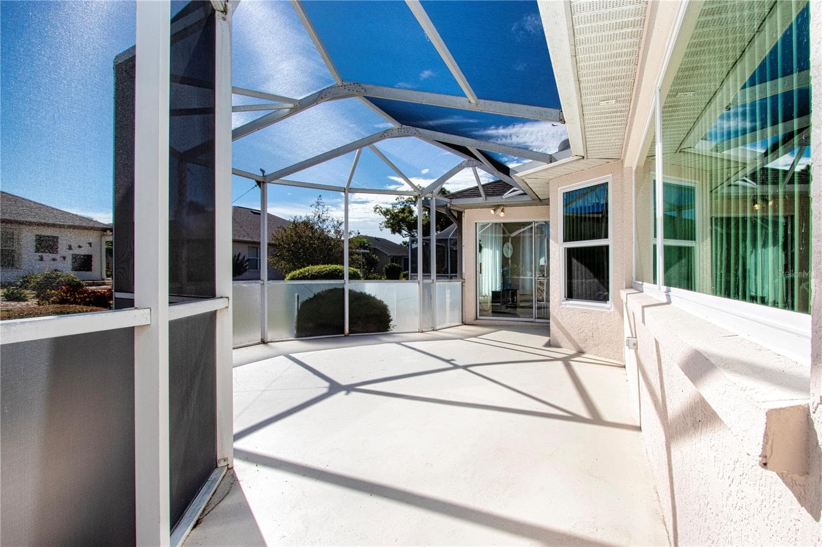 Screened Patio - 2035 PRESTANCIA LN, SUN CITY CENTER