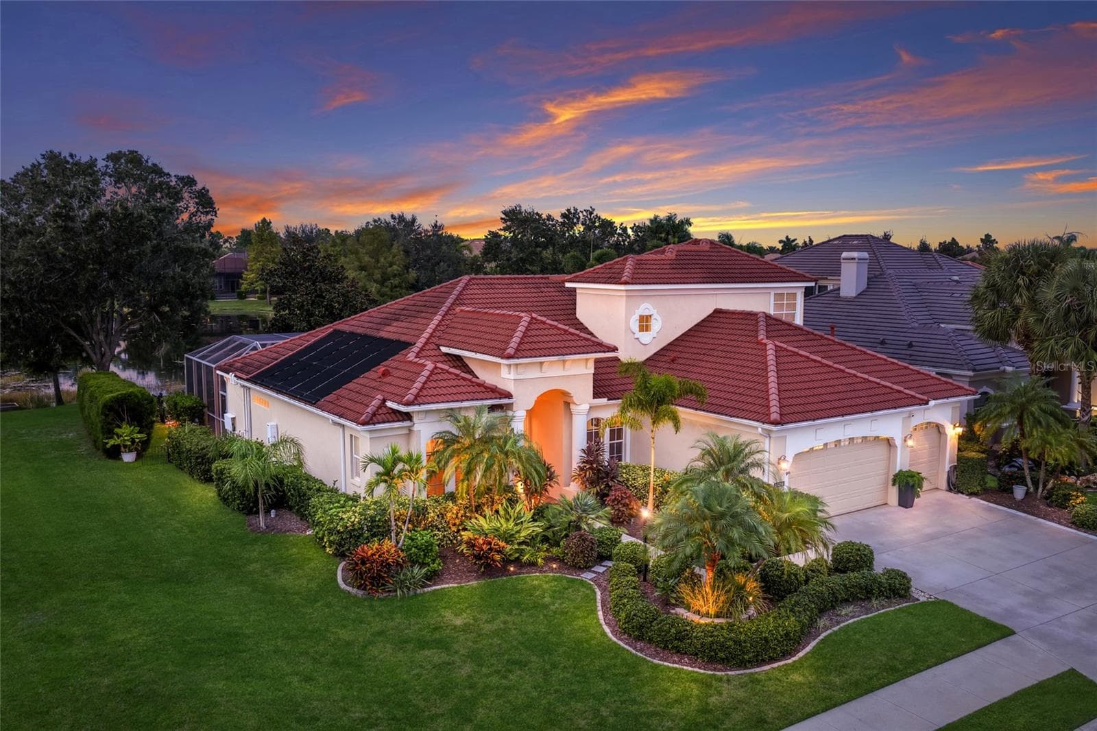 Single Family Residence at 14703 SUNDIAL PL, LAKEWOOD RANCH, photo 21 of 28