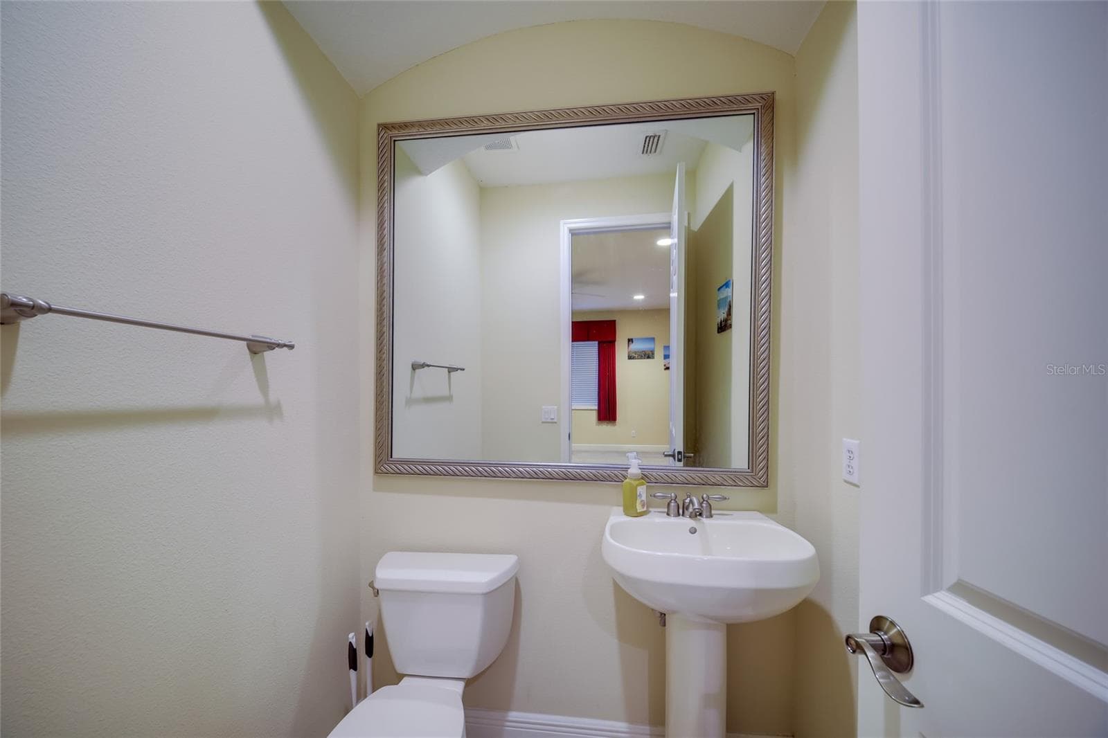 Single Family Residence at 14703 SUNDIAL PL, LAKEWOOD RANCH, photo 20 of 28