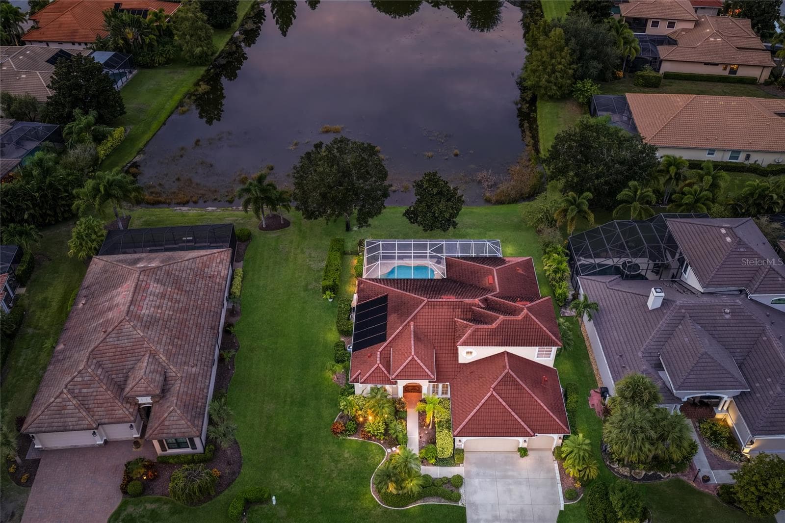 Single Family Residence at 14703 SUNDIAL PL, LAKEWOOD RANCH, photo 23 of 28