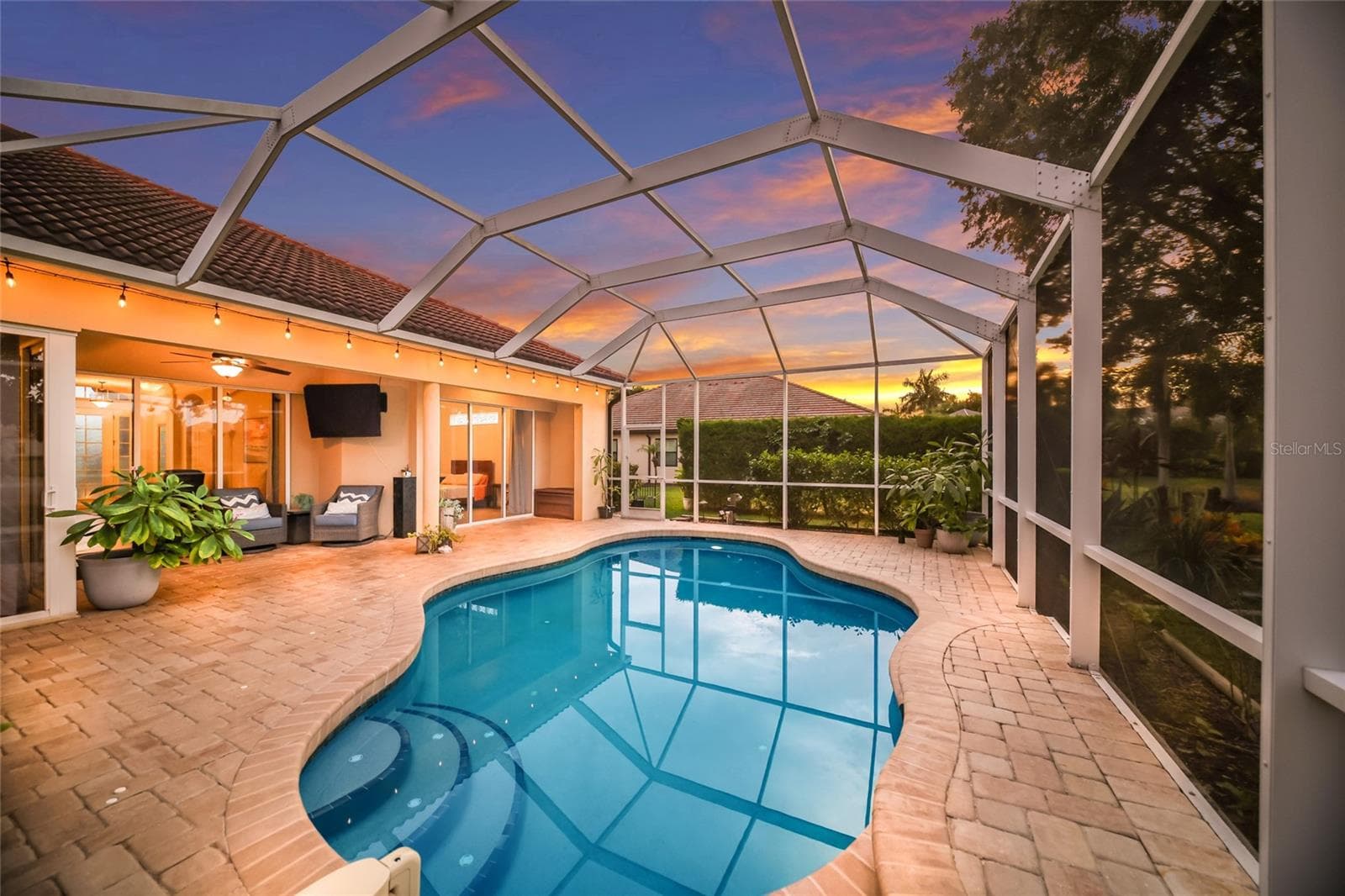 Single Family Residence at 14703 SUNDIAL PL, LAKEWOOD RANCH, photo 26 of 28