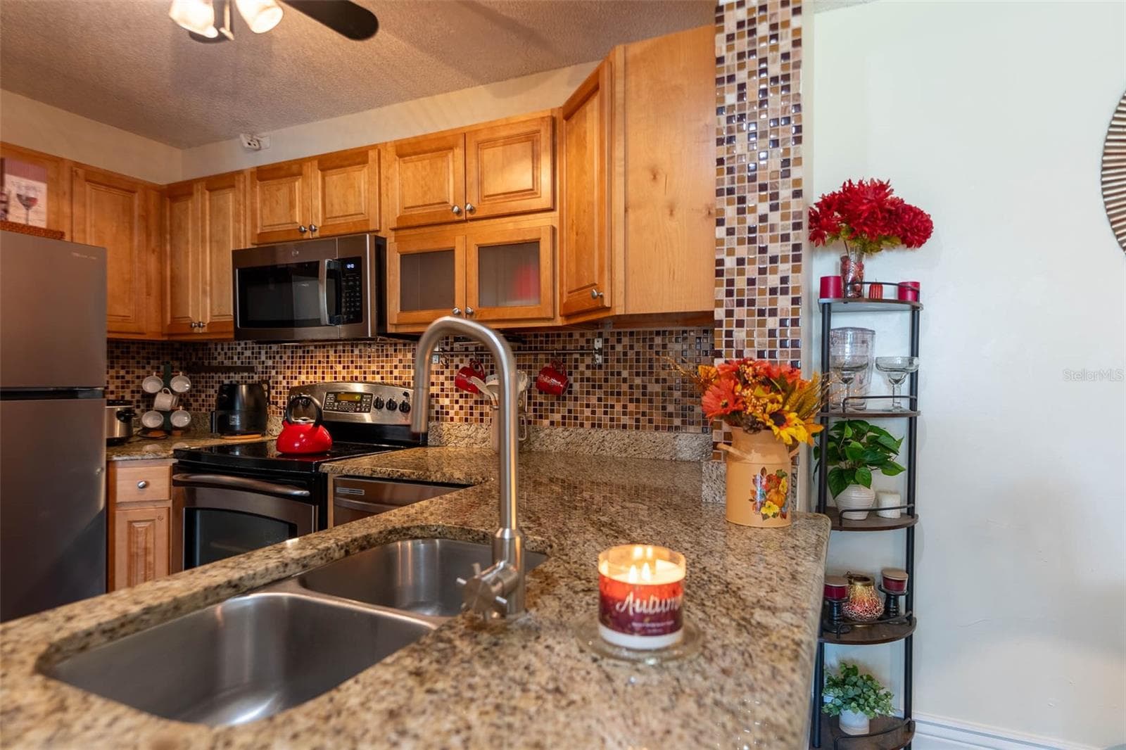 Condominium at 1228 S PINE RIDGE CIR #H2, SANFORD, photo 12 of 36