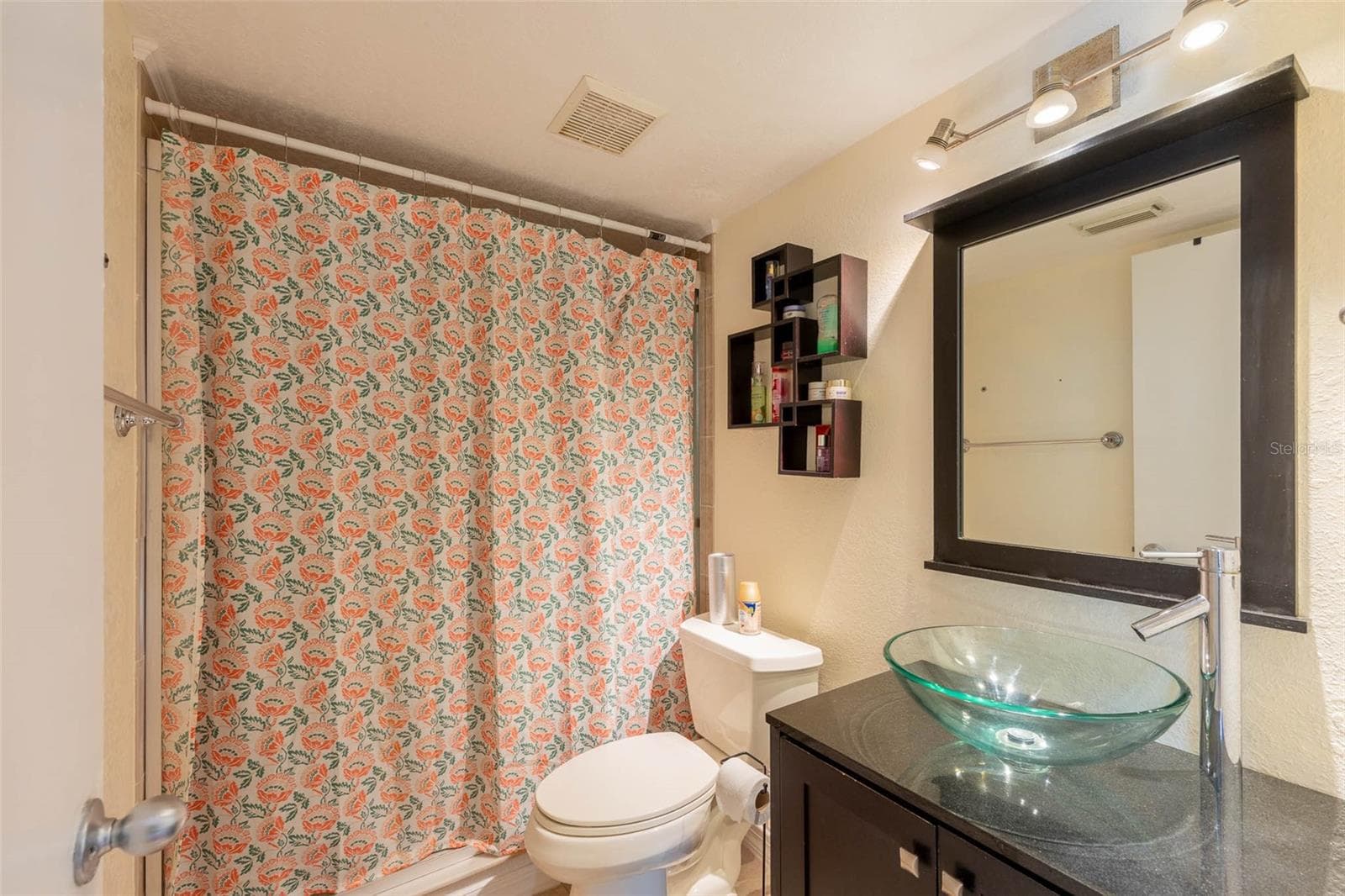 Condominium at 1228 S PINE RIDGE CIR #H2, SANFORD, photo 21 of 36