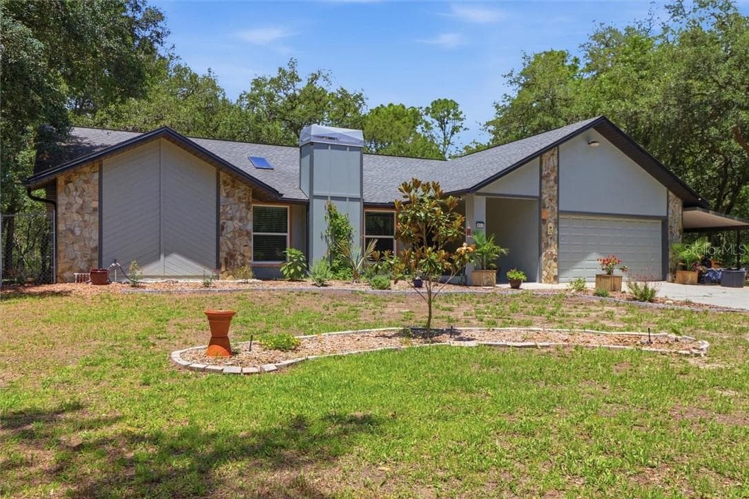 Single Family Residence at 834 N Dunkenfield AVE, CRYSTALRIVER FL 34429, Crystal River, photo 2 of 45