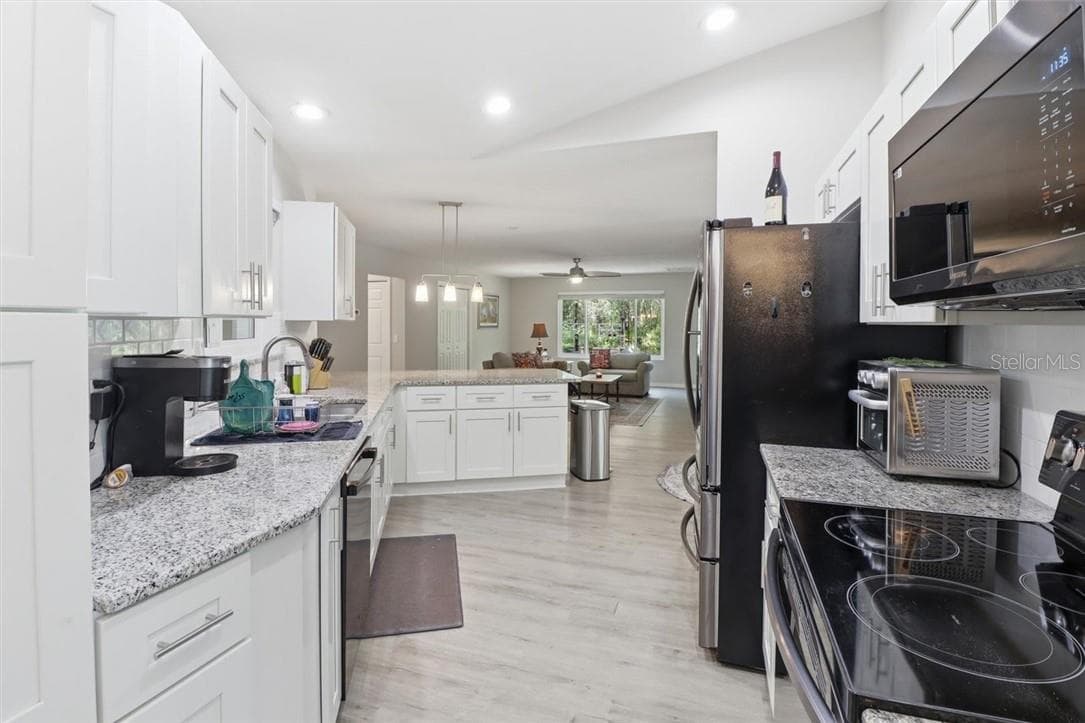 Single Family Residence at 834 N Dunkenfield AVE, CRYSTALRIVER FL 34429, Crystal River, photo 10 of 45