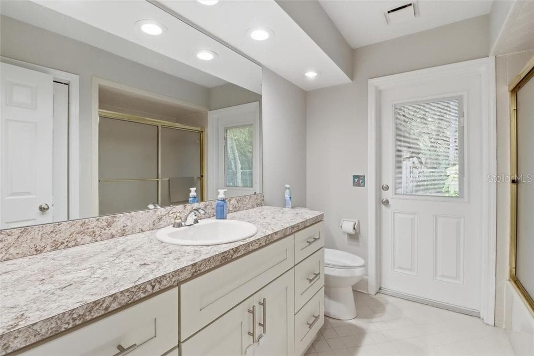 Single Family Residence at 834 N Dunkenfield AVE, CRYSTALRIVER FL 34429, Crystal River, photo 19 of 45