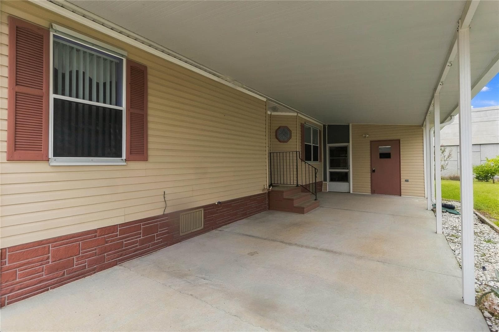 Manufactured Home at 2484 LONGPINE LN, ST CLOUD, photo 4 of 50