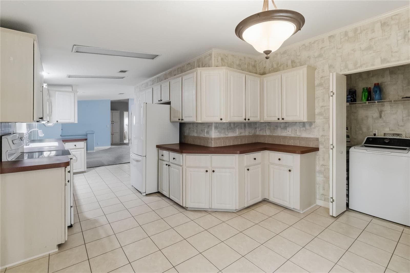 Manufactured Home at 2484 LONGPINE LN, ST CLOUD, photo 17 of 50