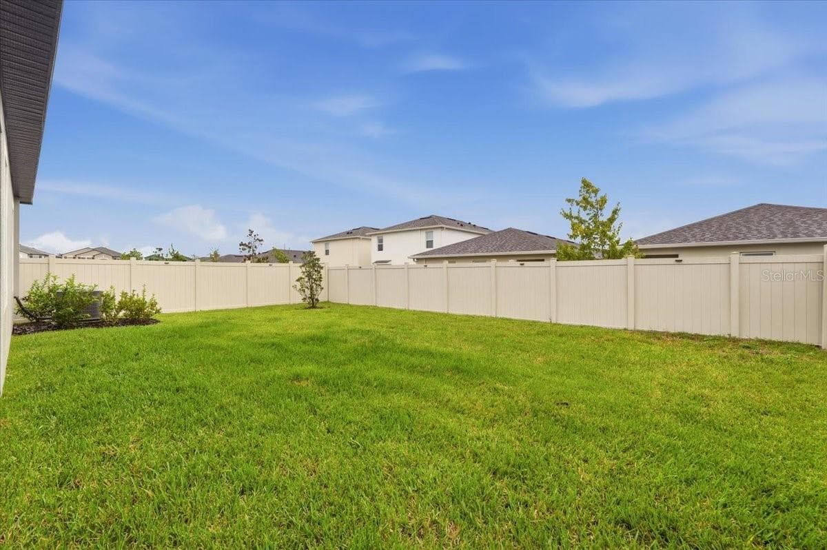Single Family Residence at 4885 FOXGLOVE CIR, LAKELAND, photo 30 of 41