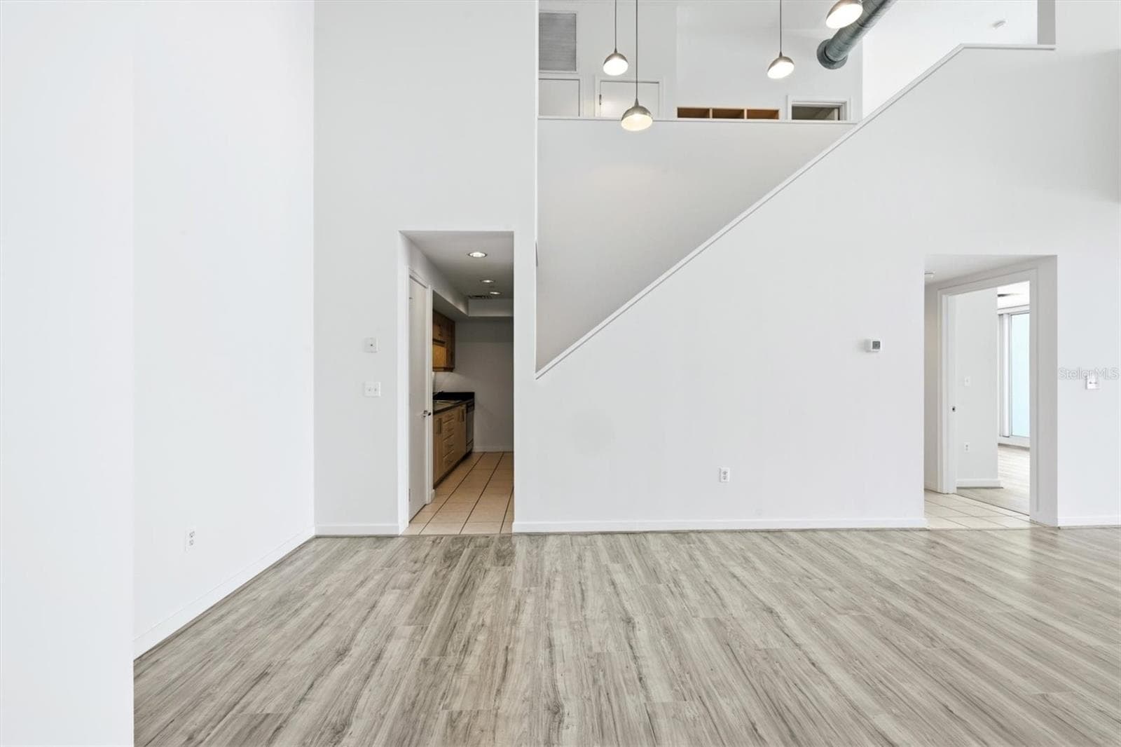 Condominium at 1990 MAIN ST #3, SARASOTA, photo 9 of 37