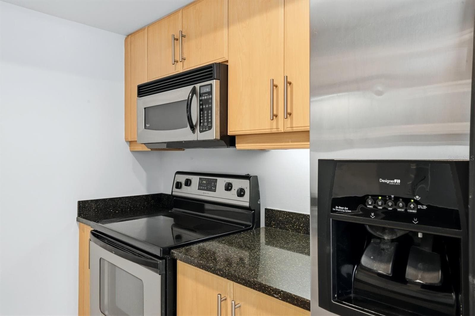 Condominium at 1990 MAIN ST #3, SARASOTA, photo 12 of 37