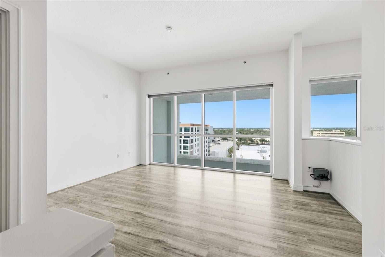 Condominium at 1990 MAIN ST #3, SARASOTA, photo 20 of 37