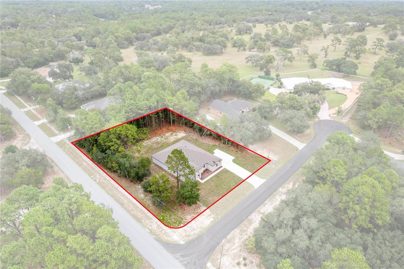 Single Family Residence at 3339 W VILLANOVA CT, BEVERLY HILLS, photo 10 of 149