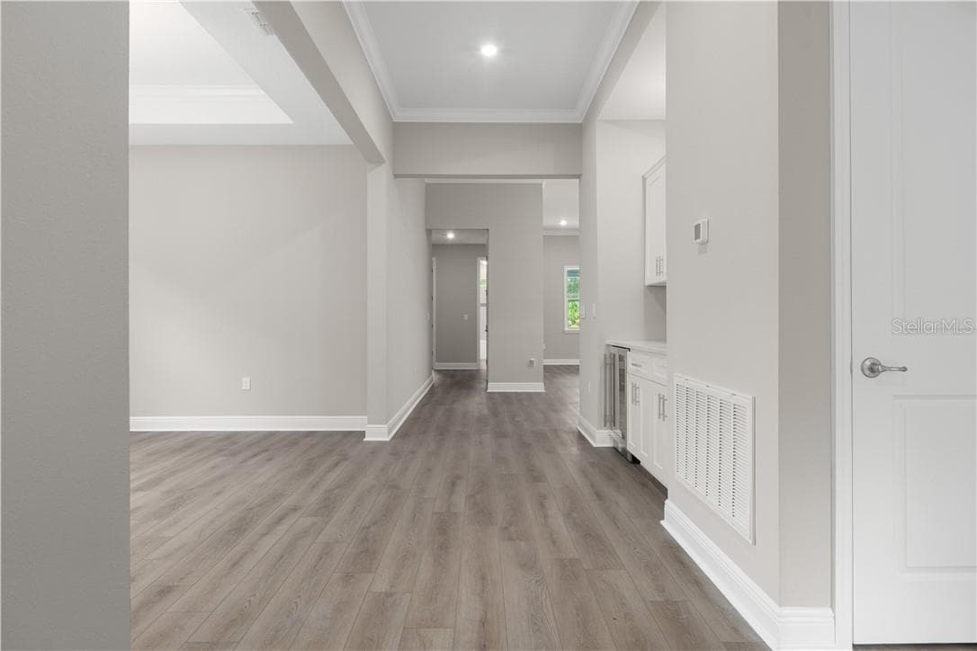 Single Family Residence at 3339 W VILLANOVA CT, BEVERLY HILLS, photo 19 of 149