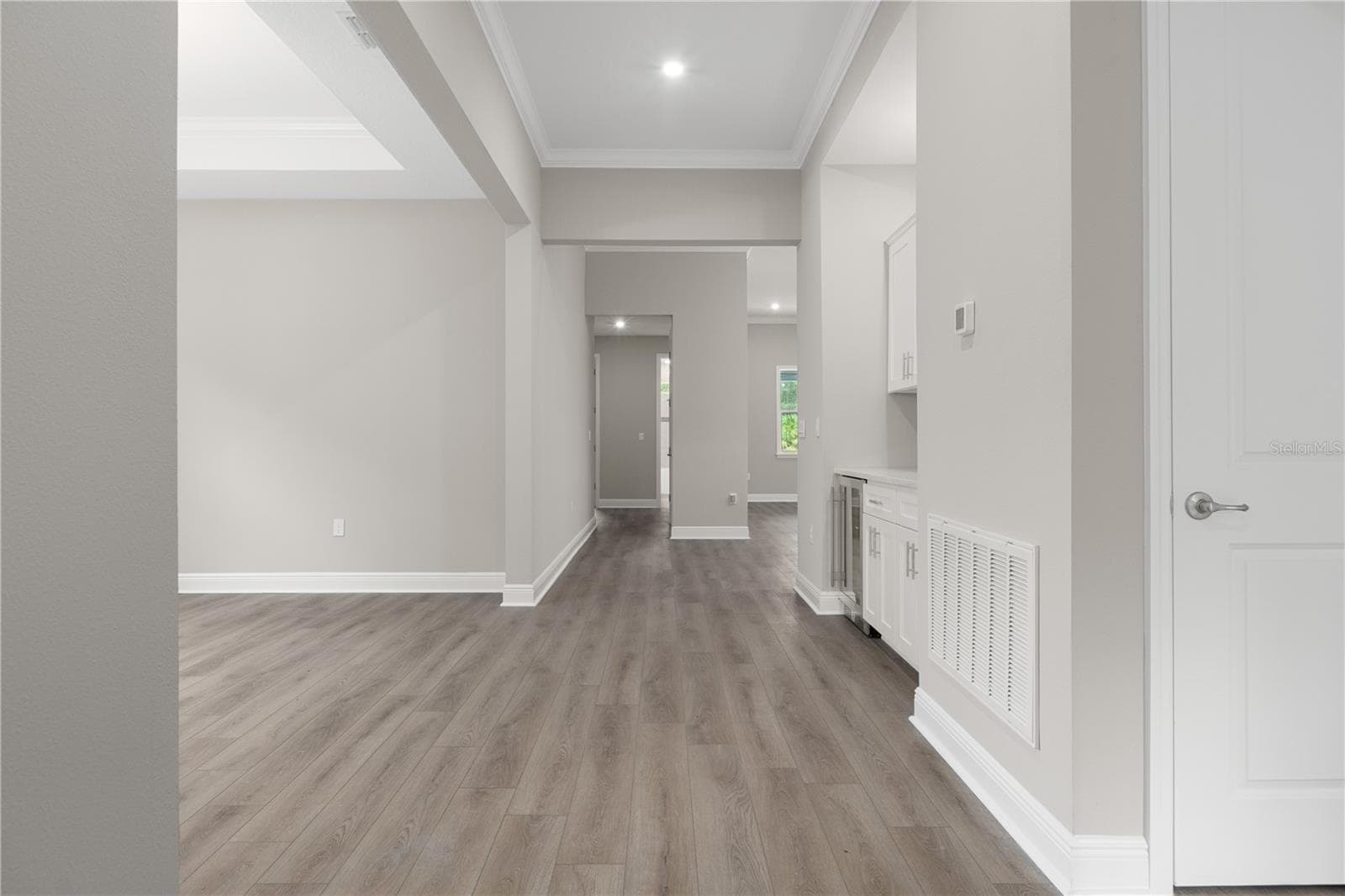 Single Family Residence at 3339 W VILLANOVA CT, BEVERLY HILLS, photo 20 of 149