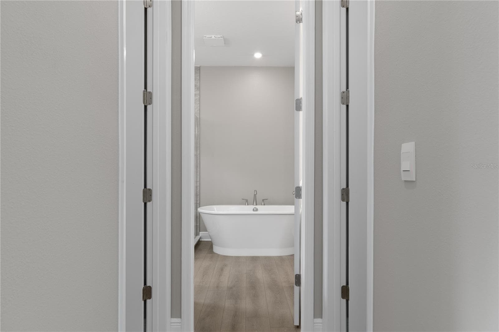 Single Family Residence at 3339 W VILLANOVA CT, BEVERLY HILLS, photo 58 of 149