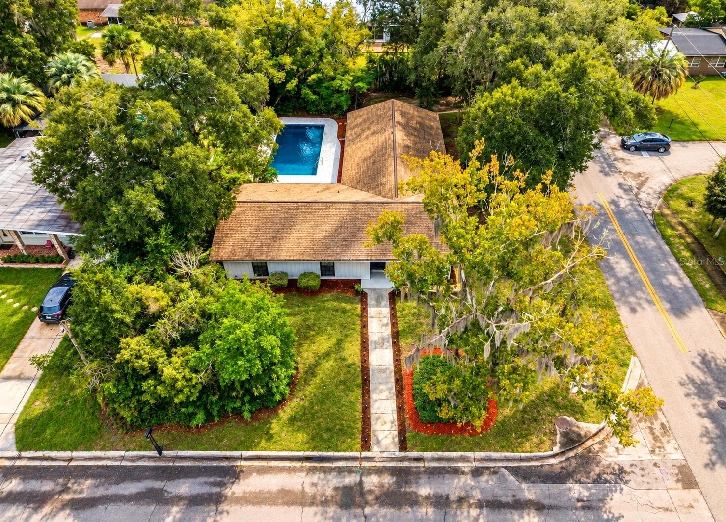 Single Family Residence at 501 CAMELIA LN, DELAND, photo 3 of 25