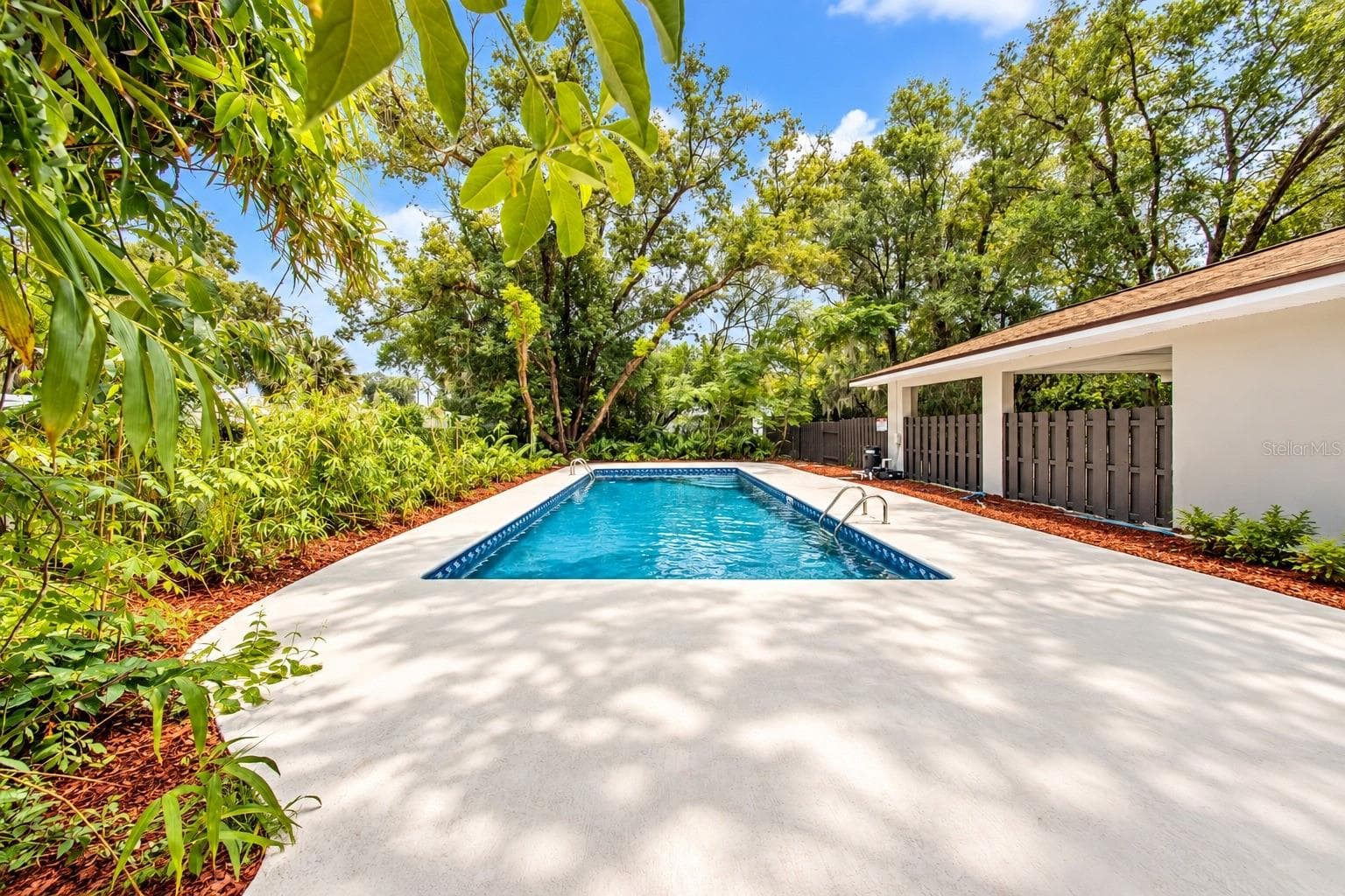 Single Family Residence at 501 CAMELIA LN, DELAND, photo 4 of 25