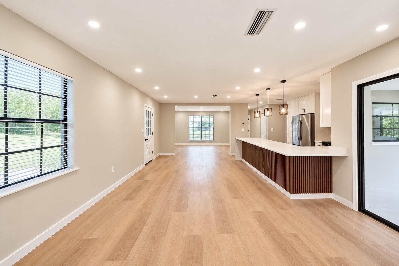Single Family Residence at 501 CAMELIA LN, DELAND, photo 8 of 25