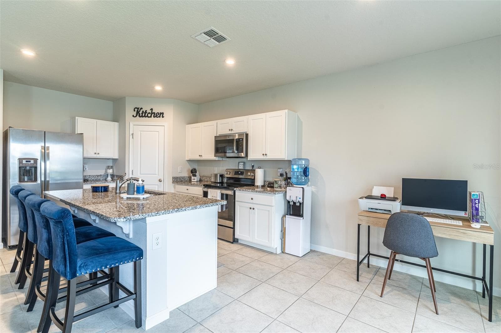 Single Family Residence at 1331 HAINES DR, WINTER HAVEN, photo 5 of 36