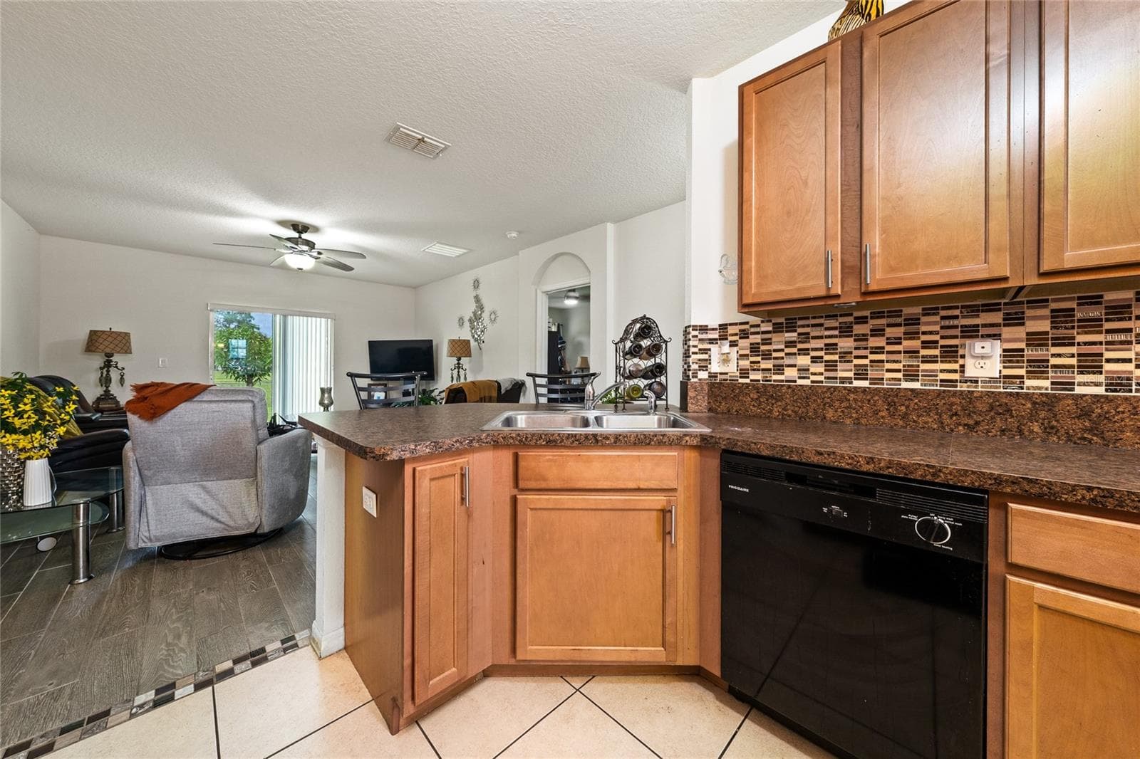 Single Family Residence at 3021 SANGRIA ST, KISSIMMEE, photo 13 of 33