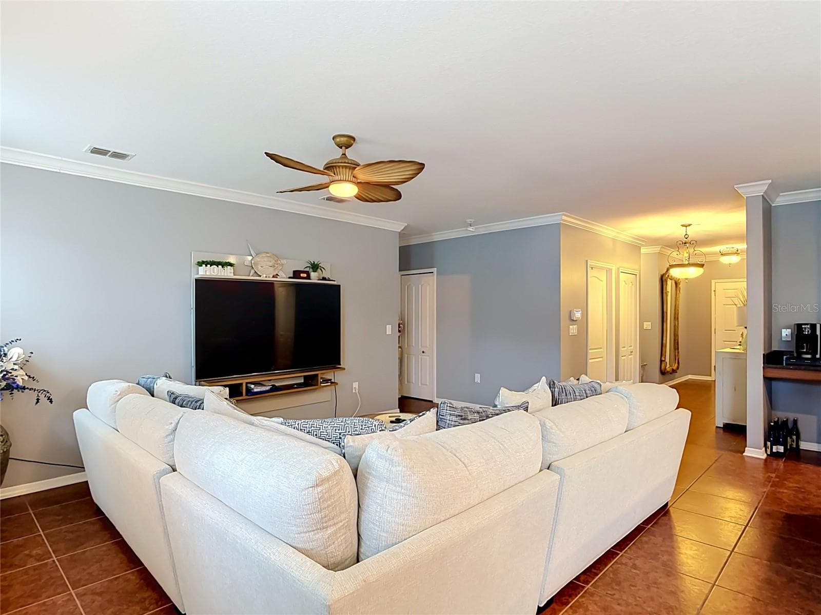 Single Family Residence at 141 W FIESTA KEY LOOP, DELAND, photo 5 of 61