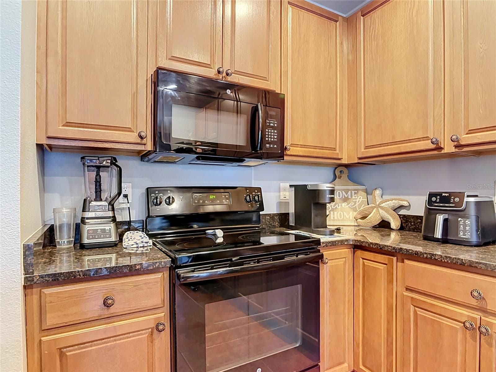 Single Family Residence at 141 W FIESTA KEY LOOP, DELAND, photo 12 of 61