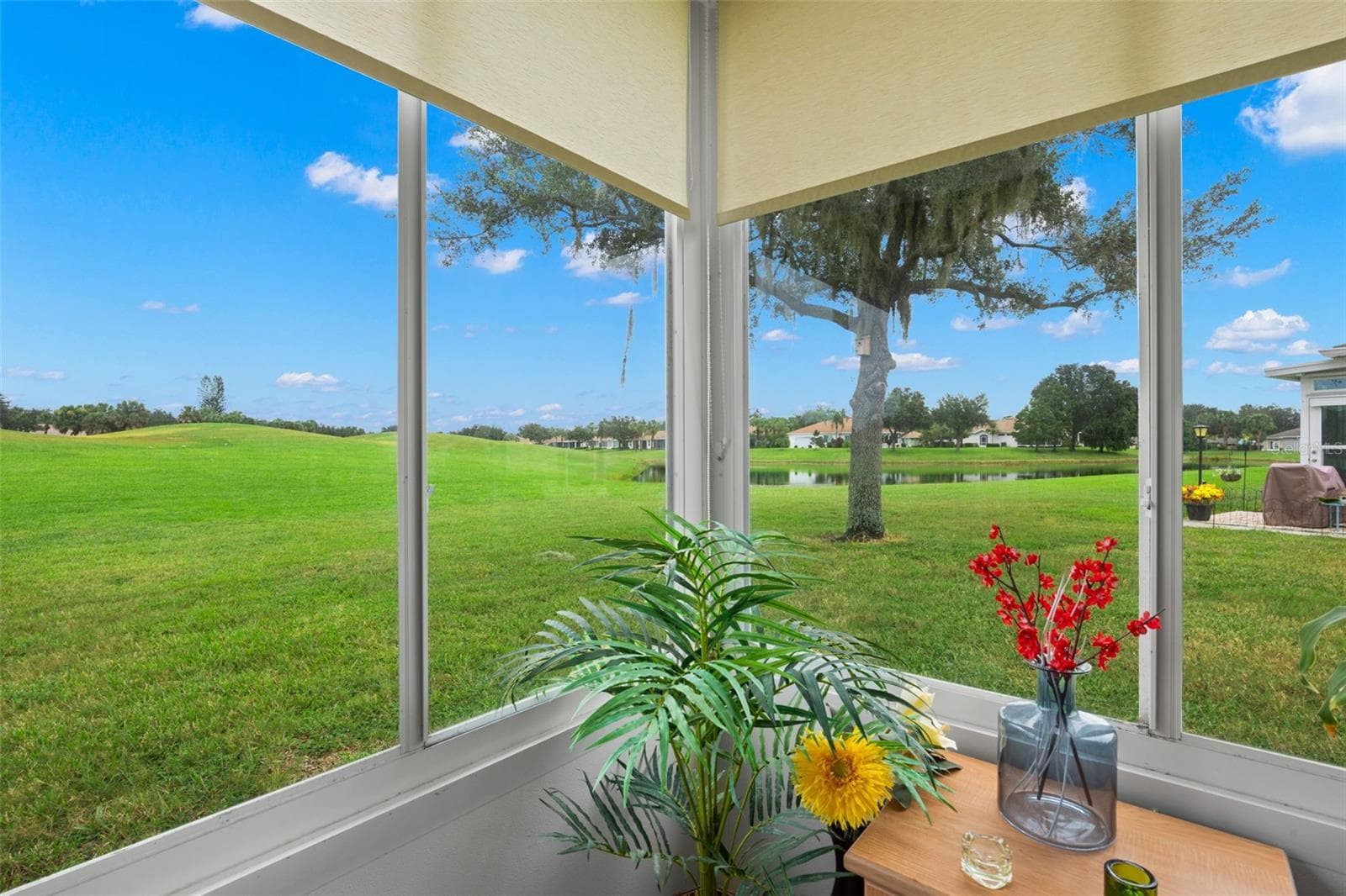 Florida Room View - 2057 INVERNESS GREENS DR, SUN CITY CENTER