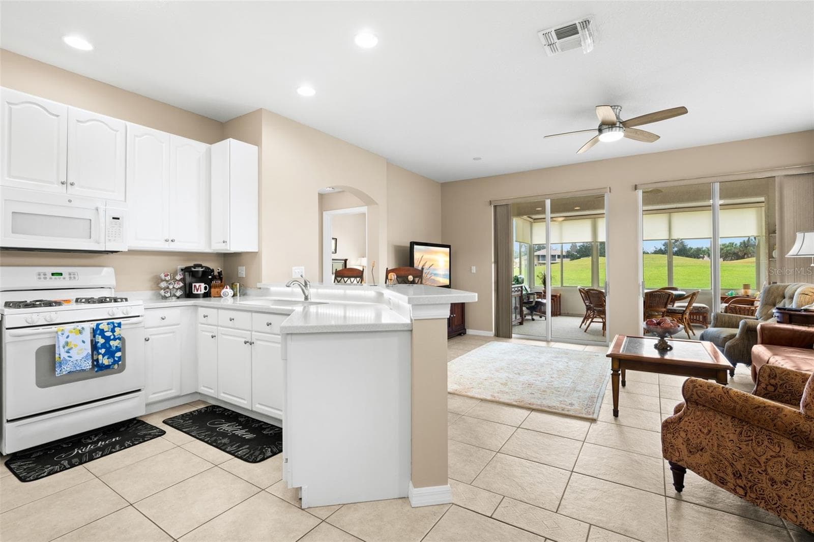Kitchen - 2057 INVERNESS GREENS DR, SUN CITY CENTER