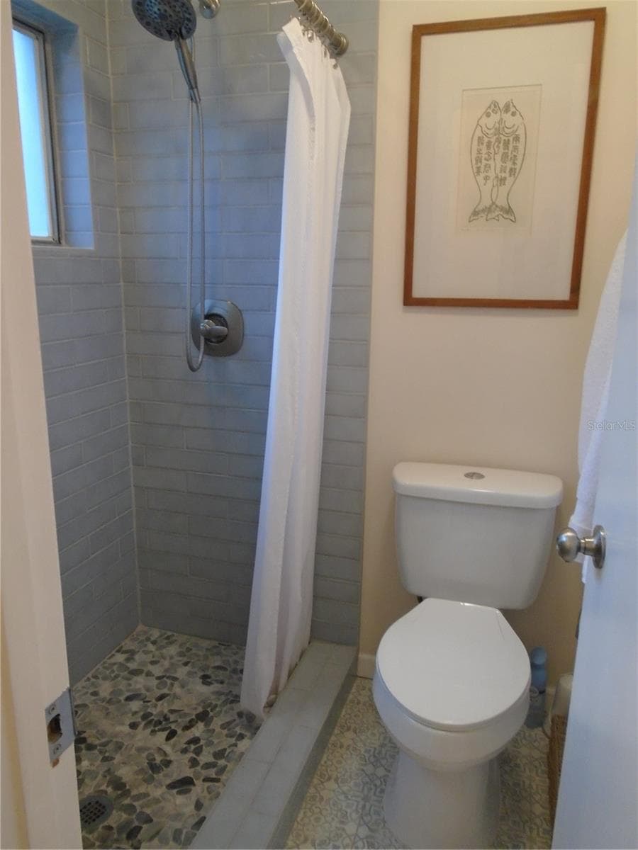PRIMARY BATH - BELLE ISLE