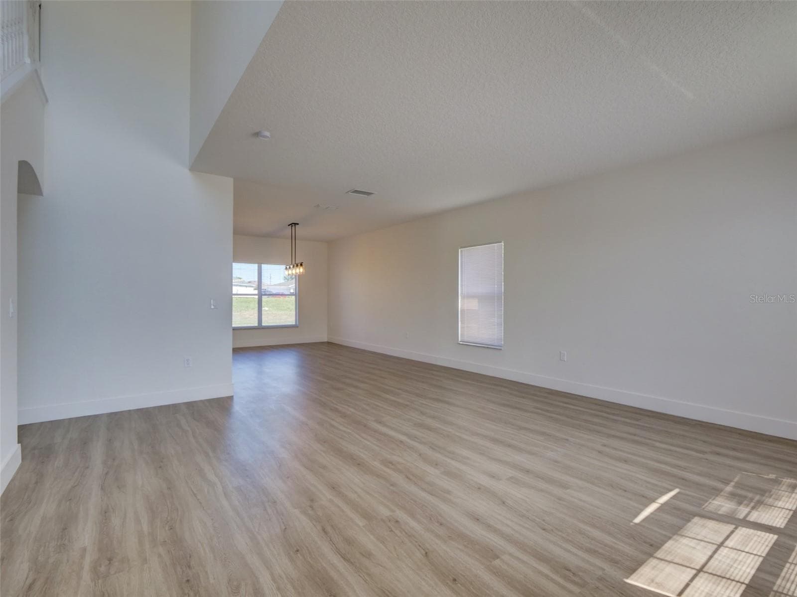 LIVING/DINING COMBO - 307 BIG BLACK LN, POINCIANA