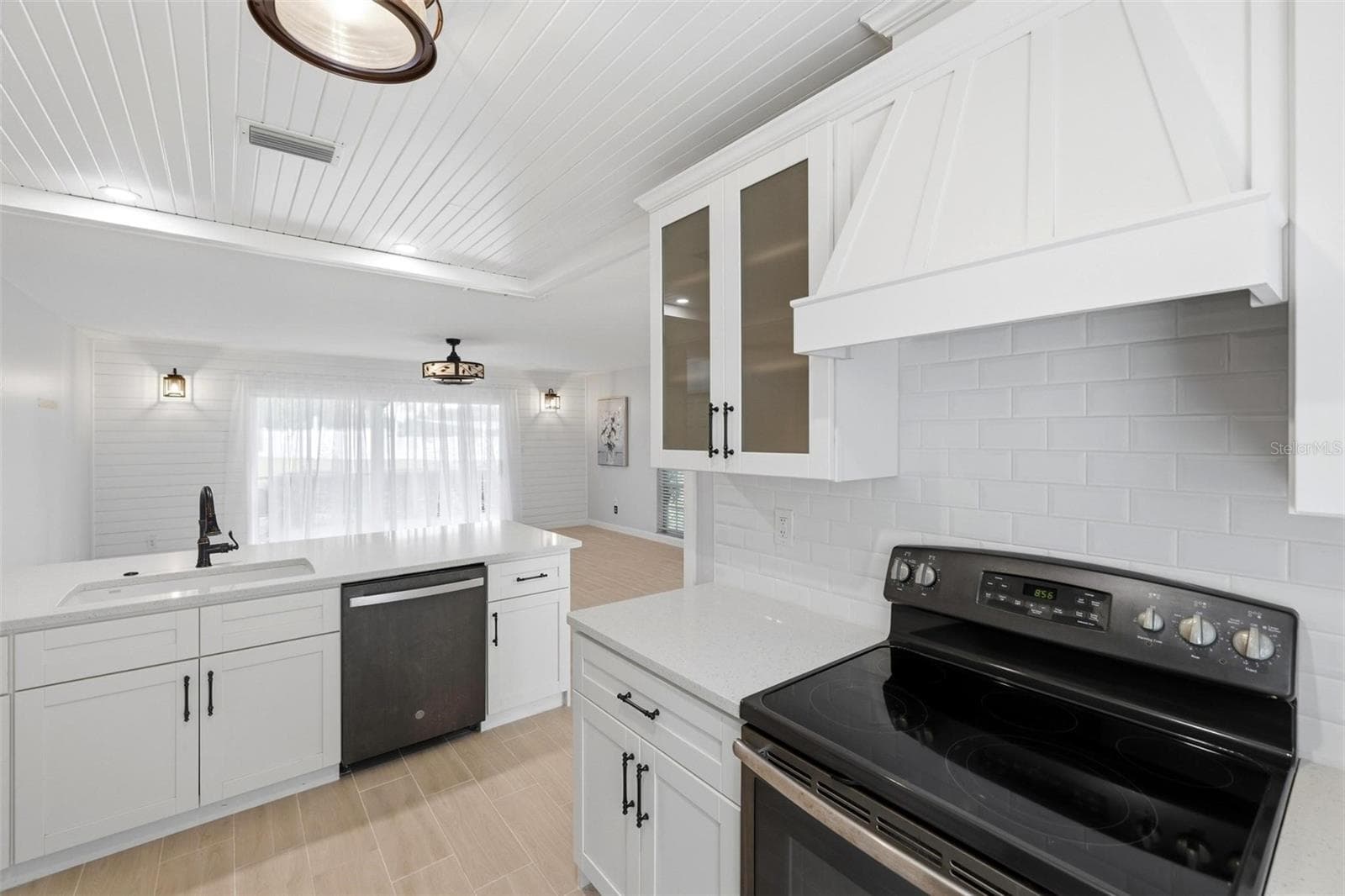 Another angle of kitchen - 4 ANTIGUA CIR #6, ENGLEWOOD