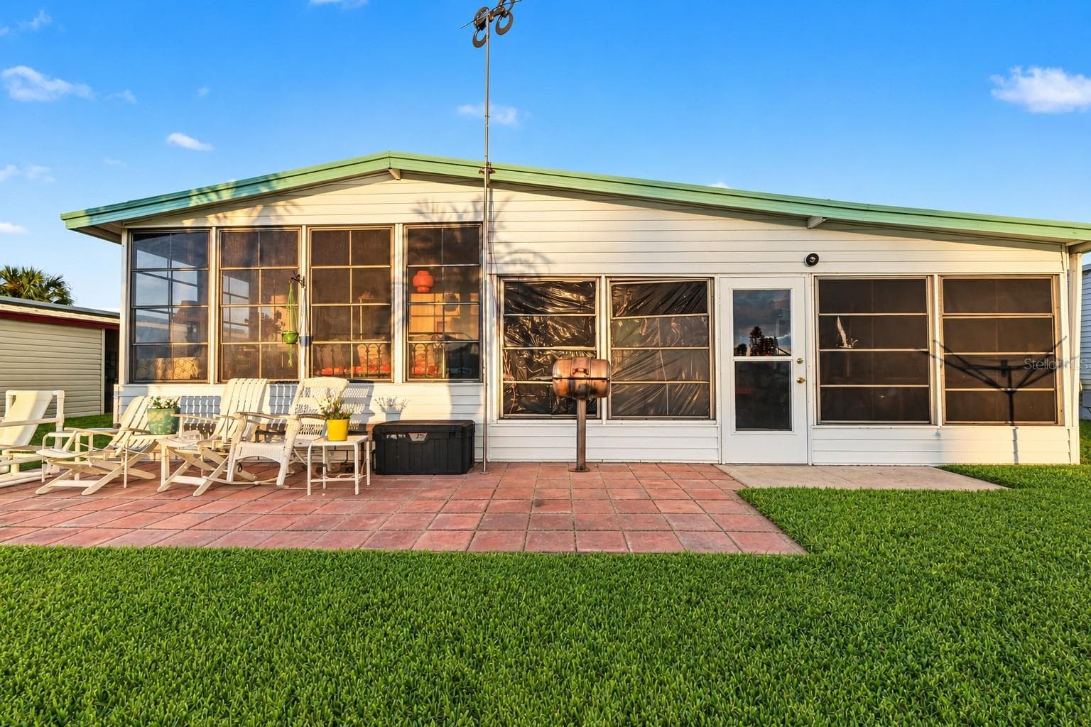 Manufactured Home at 3207 BREWSTER DR, HOLIDAY, photo 32 of 69