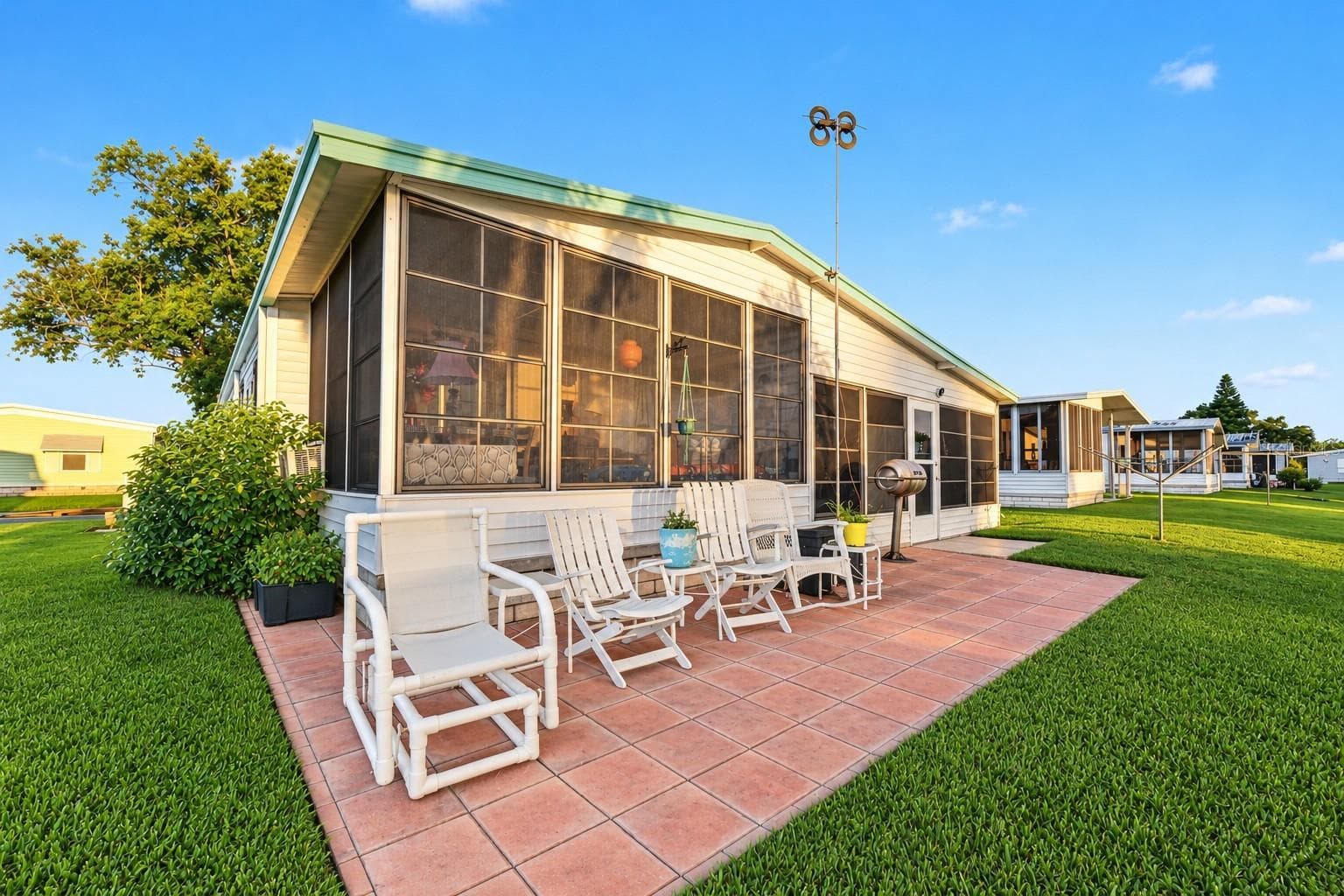 Manufactured Home at 3207 BREWSTER DR, HOLIDAY, photo 33 of 69