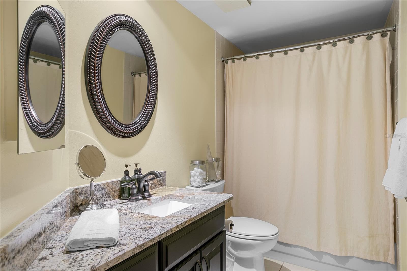 Additional full bathroom for convenience and guest use. - 1000 S HARBOUR ISLAND BLVD #2306, TAMPA