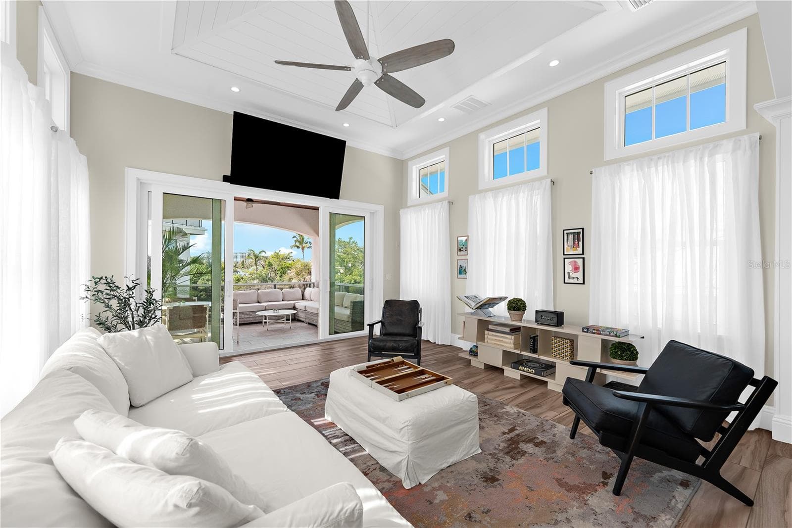 Single Family Residence at 116 GARDEN LN, SARASOTA, photo 3 of 50