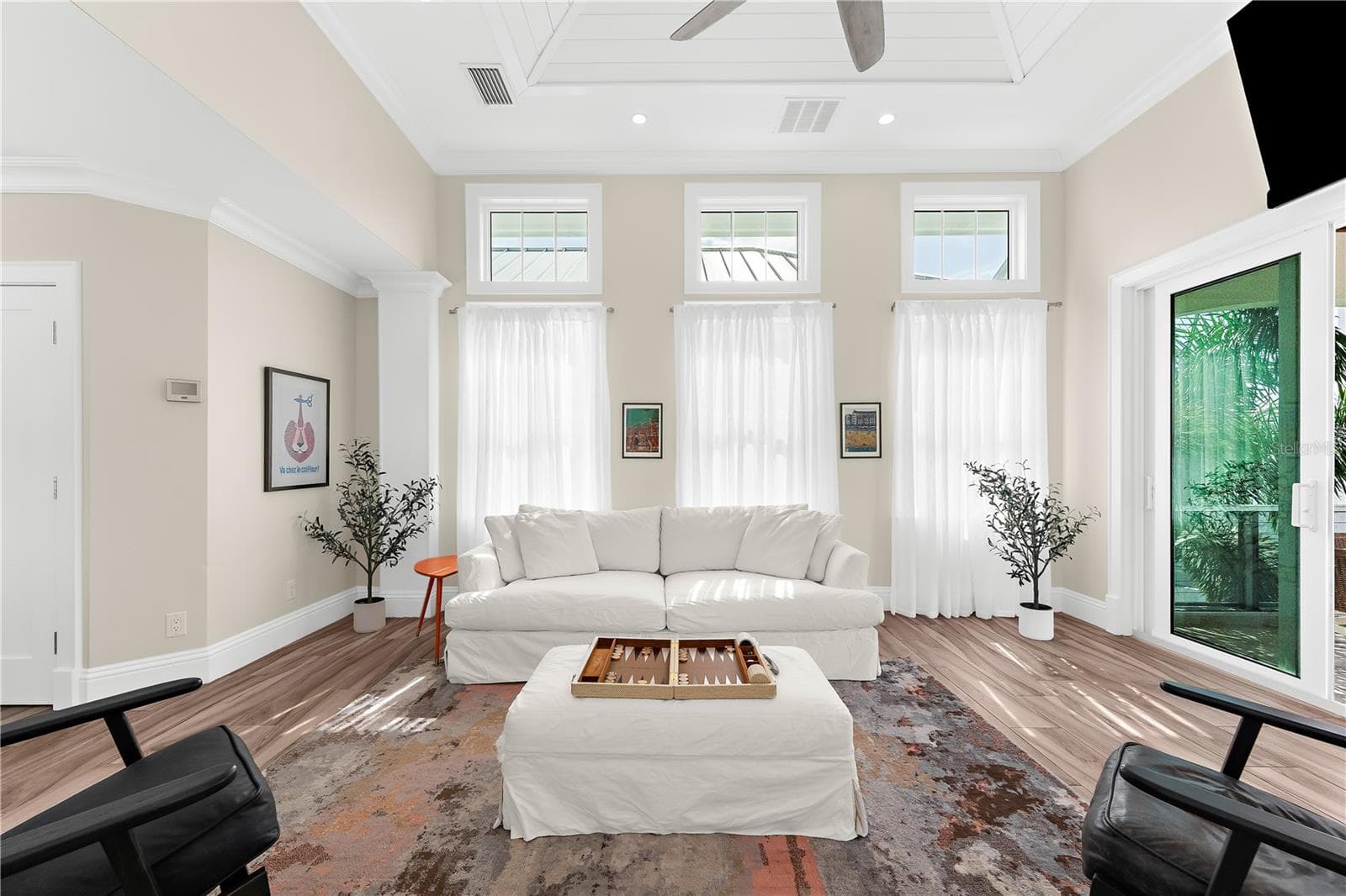 Single Family Residence at 116 GARDEN LN, SARASOTA, photo 4 of 50